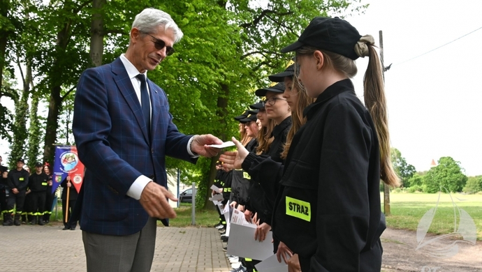 Młodzi druhowie z OSP Stare Strącze złożyli ślubowanie (FOTO)