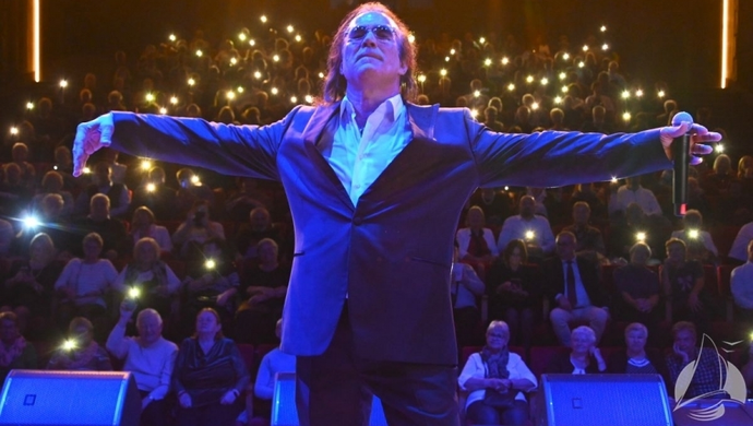 „Do przodu Polsko, do boju Polsko”. Marek Torzewski uczcił Święto Niepodległości w Sławie