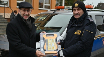Sławska Straż Miejska z defibrylatorem AED
