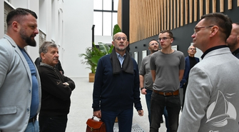 Sala widowiskowo-teatralno-kinowa gotowa. Zobacz, jak wyglądają wnętrza „kulturalnej perełki Sławy”