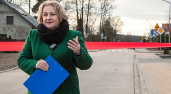 Burmistrz Wielgus zaprezentowała, jak zmieniły się ulice gminy Szlichtyngowa. „Mała gmina, a tyle inwestycji”