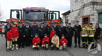 Strażacy ze Sławy mają nowy wóz! To średni samochód ratowniczo-gaśniczy marki Scania