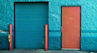 Dwuskrzydłowa Brama Garażowa – Praktyczne i Eleganckie Rozwiązanie dla Twojego Domu