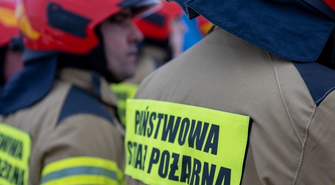 Groźny incydent na ul. Łaziennej. Mieszkanka trafiła do szpitala z objawami zatrucia czadem