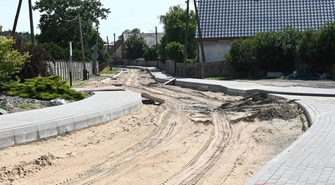 Przebudowa drogi powiatowej w Łupicach. Trwają intensywne prace nad nową infrastrukturą