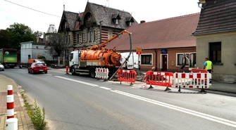 Awaria wodociągu we Wschowie. Przerwa w dostawie wody i utrudnienia drogowe