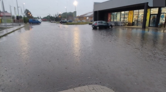 We Wschowie lało jak z cebra! Strażacy mieli pełne ręce roboty