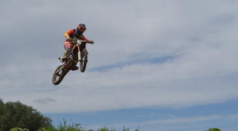 Motorcoss na Kaczych Dołach. Oglądaj mistrzostwa LIVE