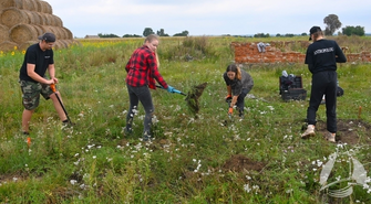 Prace archeologiczne rozpoczęte. Co kryje dawna filia Gross-Rosen w Przybyszowie?