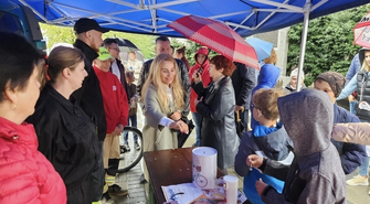 Udany kiermasz dla Adasia. W Sławie zabrakło ciasta już przed o 11:00!