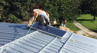 Wydajność paneli fotowoltaicznych w warunkach miejskich: Co warto wiedzieć?