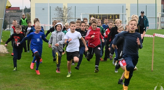 Biegiem do Sławy. Sportowa rywalizacja i pokaz taneczny w Ciosańcu