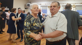 Gminny Dzień Seniora w Szlichtyngowej. Na parkiecie bawiło się prawie sto osób!