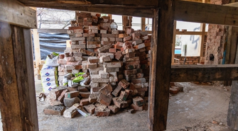 Wznowiono renowację zabytkowego „Białego Domku” przy ul. Głogowskiej