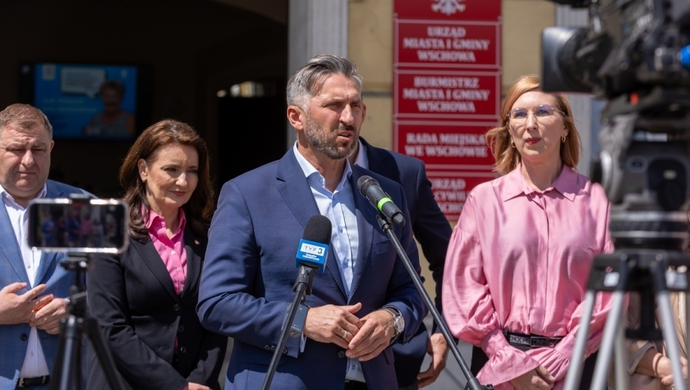 Politycy KO ostro przed drugą turą wyborów. „Albo przestępca, albo przyzwoity człowiek”