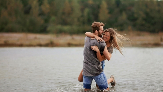 Trendy lifestyle’owe 2025: co zyskuje popularność wśród 25-35-latków?