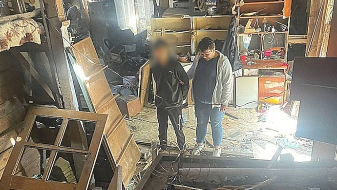 Policjanci odzyskali skradzioną elektronikę. Łupy były ukryte pod podłogą