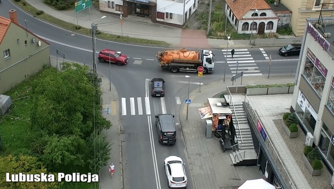 Policyjny dron nad Wschową. Ujawniono 80 wykroczeń na krajowej dwunastce [WIDEO]