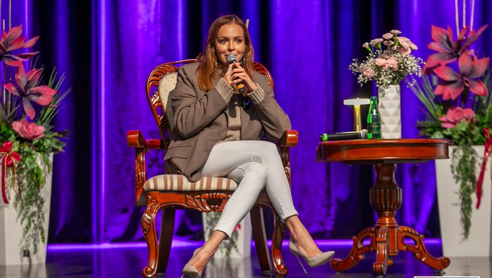 Anna Wendzikowska we Wschowie. Opowiadała o drodze od telewizyjnej kariery do szczęścia