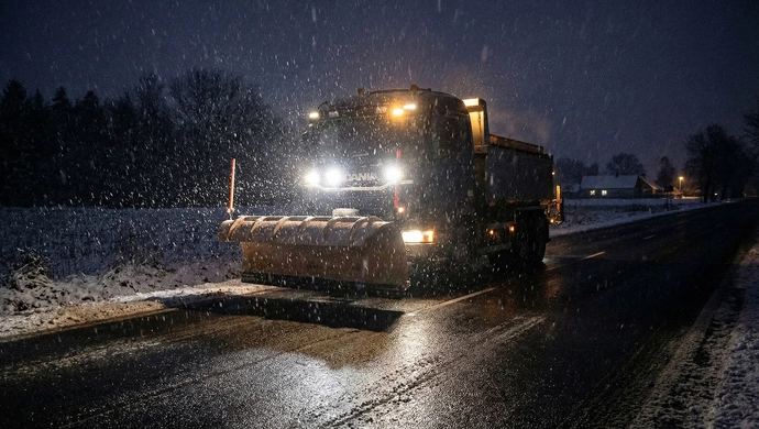 Pierwszy śnieg już pada. Jak Powiat przygotował się do walki z zimą?