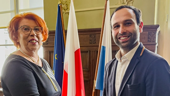 Aleksander Ziemek zaprzysiężony. Rada Miejska we Wschowie znów w komplecie