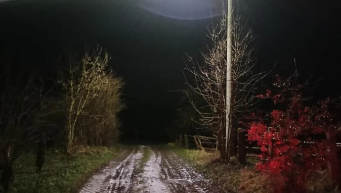 Nowa lampa przy drodze. Doświetlono ulicę w Kowalewie