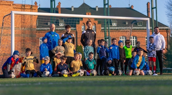 Młodzi piłkarze Korony trenowali z zawodnikami Chrobrego Głogów [ZDJĘCIA]