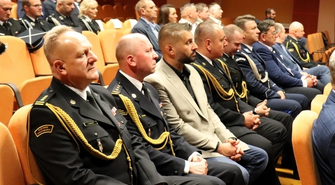 Góra świętowała Dzień Strażaka: Odznaczenia i awanse w blasku zasług