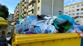 Wschowskie osiedla toną w cudzych odpadach. „Jesteśmy odwiedzani przez bezczelnych śmieciarzy!”