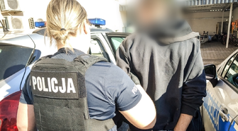 Policjant ze Wschowy złapał poszukiwanego idąc na zakupy. To kolejna osoba, którą zatrzymał w czasie wolnym