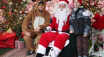 Choinka rozbłysła na Nowym Rynku. Sława wkroczyła w świąteczny czas