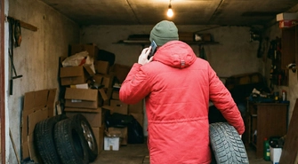 Okradli mieszkańca Wschowy. Chciał sprzedać opony, stracił 40 tys. zł