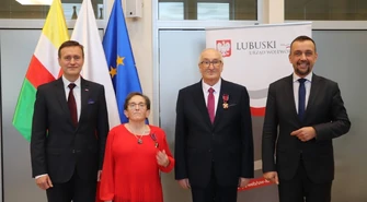Złote Krzyże Zasługi dla Wschowian. Ratajewska i Rygusik uhonorowani decyzją Prezydenta RP