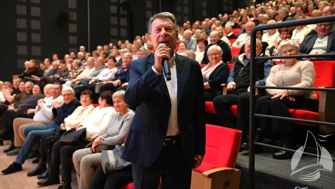 Gdzie się podziały tamte prywatki? Wojciech Gąssowski wystąpił w Sławie [ZDJĘCIA]