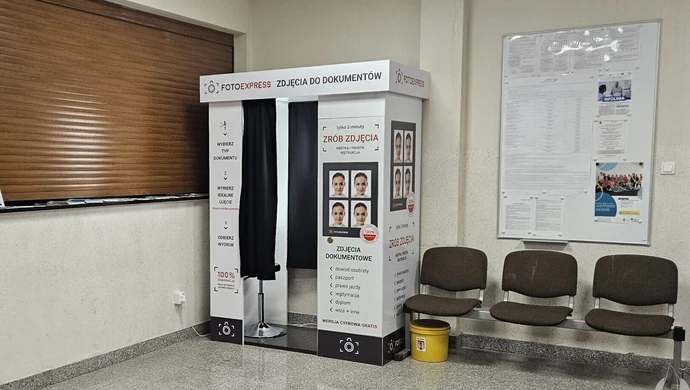 Zdjęcie do dowodu zrobisz w urzędzie. Fotokabiny stanęły we Wschowie i Sławie