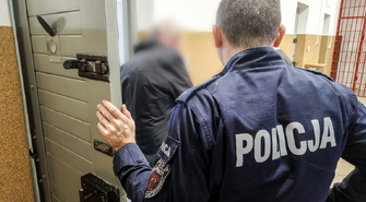 70-latek za kierownicą mimo zakazu. Rano zatrzymany, tego samego dnia skazany