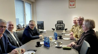 Nowy wóz i 2,27 mln zł na sprzęt. Strażacy podsumowali rok z samorządowcami